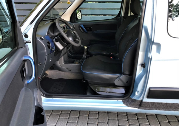 Peugeot Partner cena 8900 przebieg: 383592, rok produkcji 2007 z Pabianice małe 154